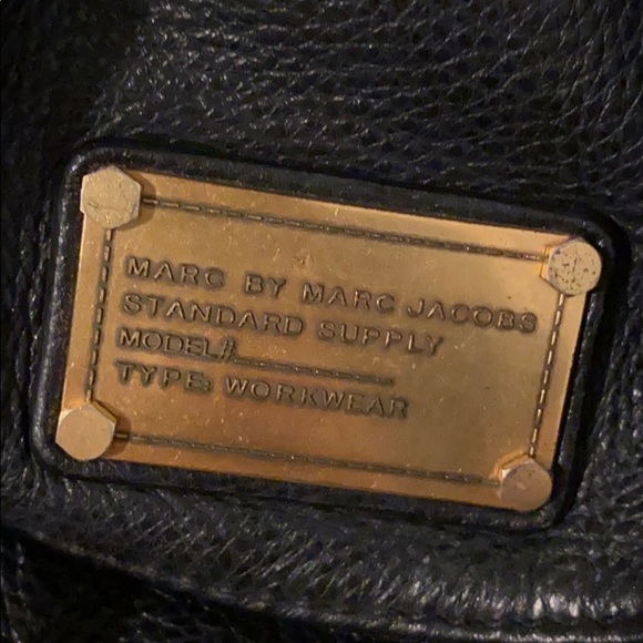 MARC JACOBS Black Q Natasha Leather Crossbody - Picture 3 of 7